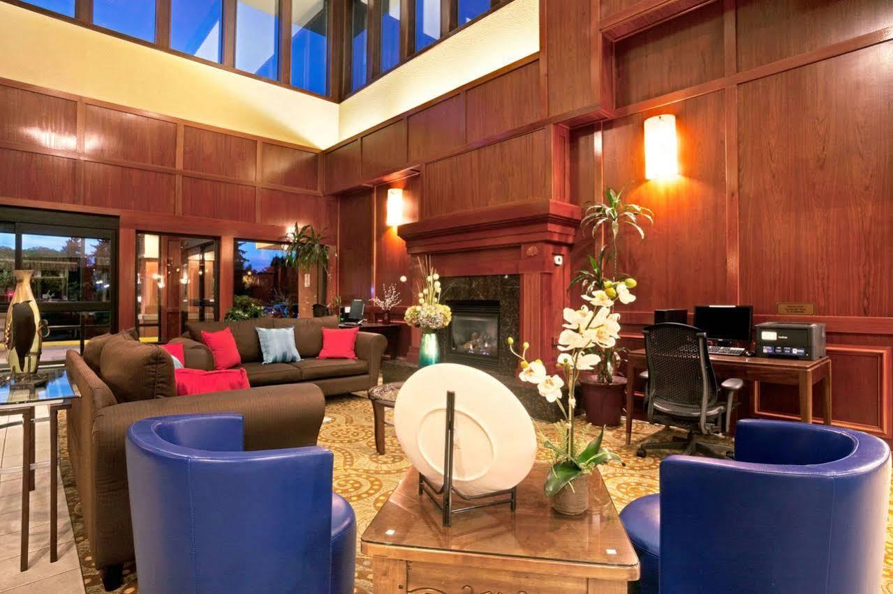 Ramada By Wyndham Tukwila Southcenter Hotel Eksteriør billede